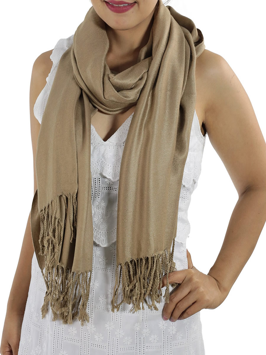 Cashmere Scarf, Black: image 16